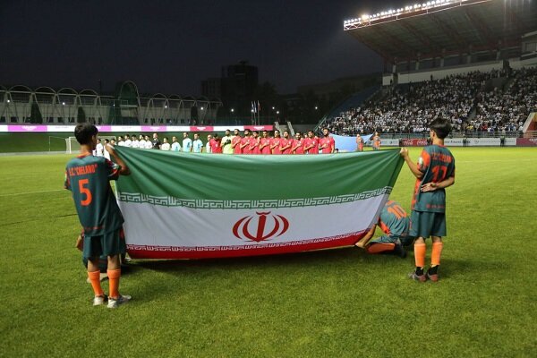 تساوی دو تیم ایران و ازبکستان در پایان نیمه نخست