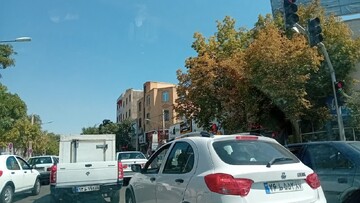 حمل و نقل عمومی در زنجان لنگ می‌زند/ به ازای هر دو نفر یک خودرو وجود دارد 