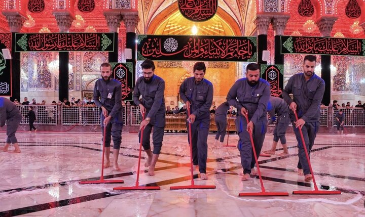 حرم مطهر امام حسین (ع) شستوشو شد+ عکس و فیلم