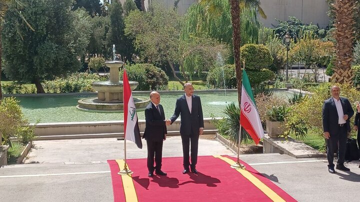 وزیران خارجه ایران و عراق با یکدیگر دیدار و گفتگو کردند