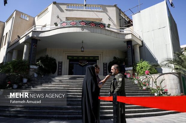 محمدرضا آشتیانی وزیر دفاع در حاشیه جلسه هیئت دولت حضور دارد

