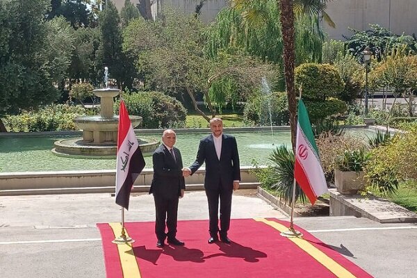 Iranian Foreign minister meets Iraqi counterpart in Tehran