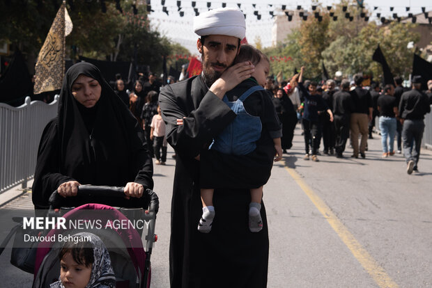 People of Mashhad mourn for Prophet Muhammad, Imam Hasan
