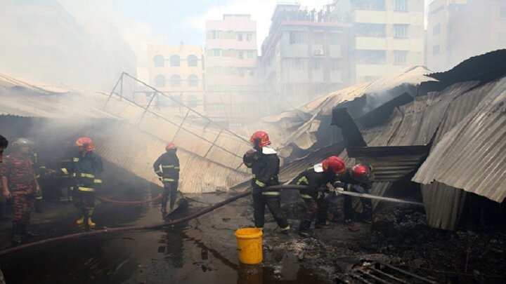 بنگلہ دیش: ڈھاکہ کے ایک بازار میں خوفناک آتش زدگی