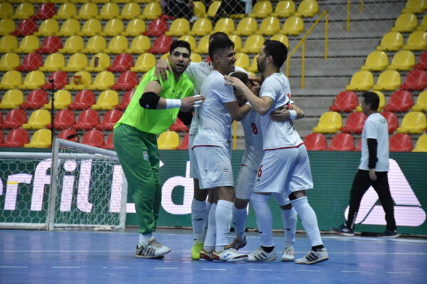İran Milli Futsal Takımı Rusya'yı yendi