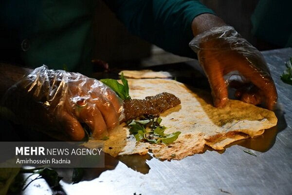 پایتخت معنوی ایران غرق ماتم و عزا/ باز هوای حرمت آرزوست