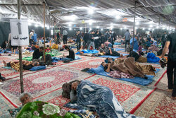 اسکان اضطراری در راه‌ماندگان برف وکولاک در حسینه اعظم زنجان