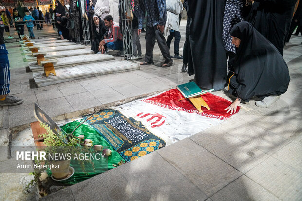 Imam Reza mourning ceremony in Shah Cheragh shrine
