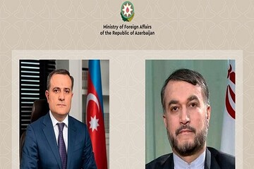 وزير الخارجية الايراني والآذربيجاني يناقشان الاوضاع في المنطقة
