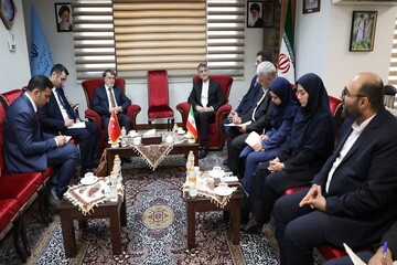 Büyükelçi Kırlangıç, İran Bilim ve Teknoloji Bakanlığı yetkilisi ile görüştü