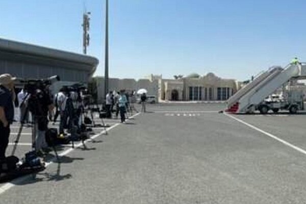 Qatari plane carrying US prisoners departs Tehran
