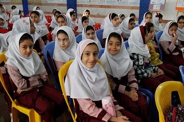 یک میلیون و ۹۰ هزار دانش آموز در شهرستان های تهران به مدرسه رفتند/بحران کمبود معلم نداریم