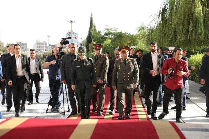 Rusya Savunma Bakanı Şoygu'dan Tahran'a kritik ziyaret
