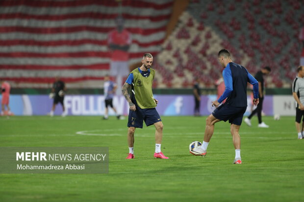 دیدار تیم های پرسپولیس و النصر