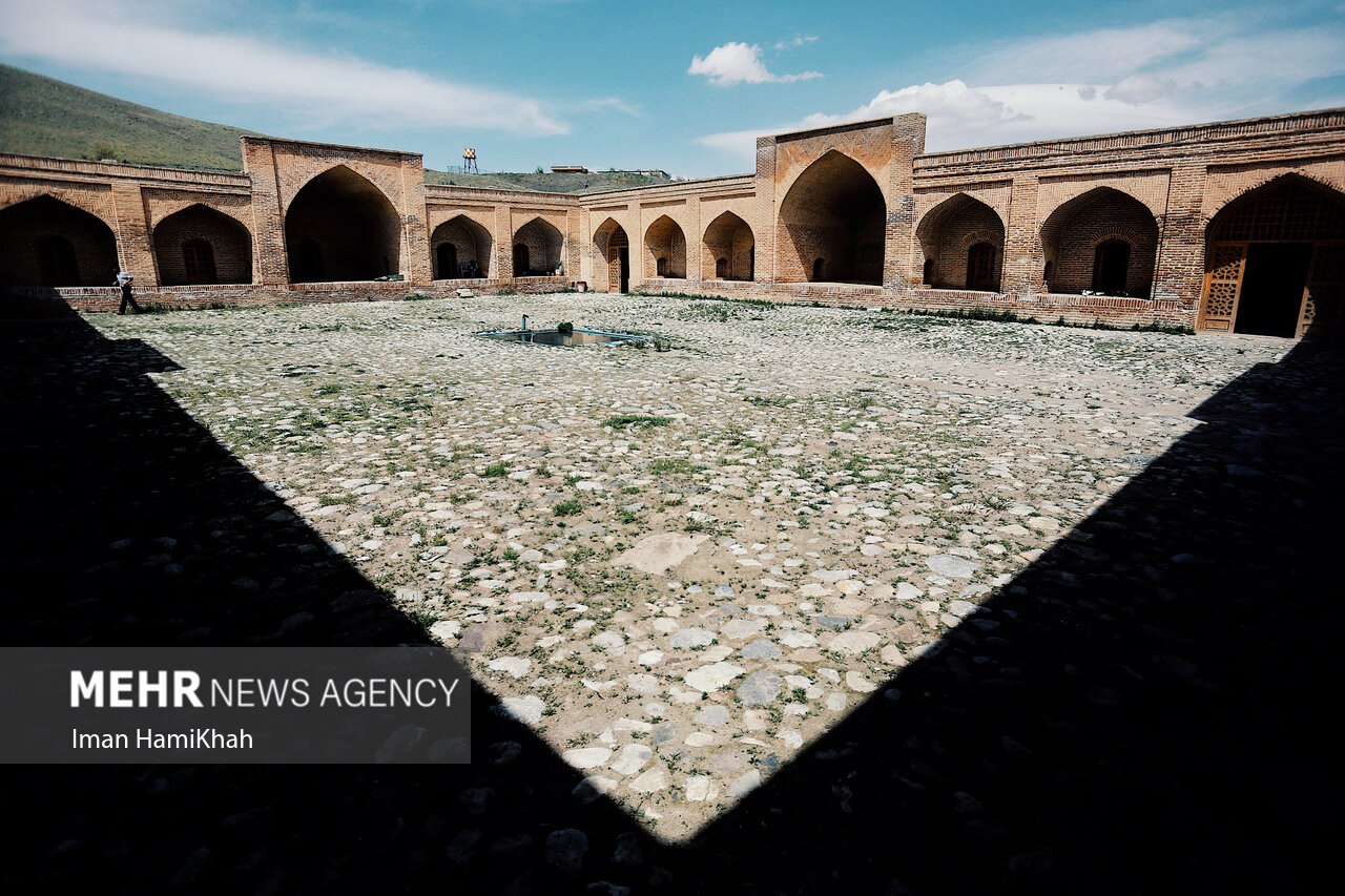 کاروانسراهای «تاجآباد» و «فرسفج» فرصت بیبدیل رونق اقتصادی همدان