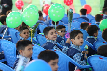 برگزاری جشن شکوفه‌ها برای ۲۰ هزار کلاس اولی در چهارمحال و بختیاری