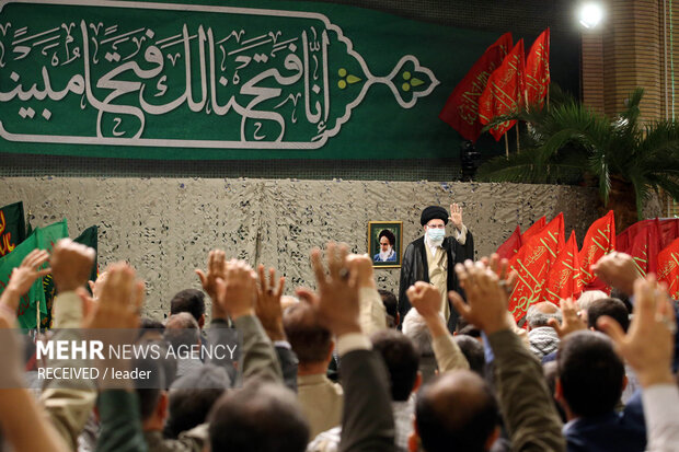 دیدار پیشکسوتان و فعالان دفاع مقدس با رهبر معظم انقلاب اسلامی