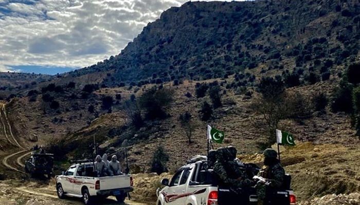 افغانستان کی سرحد سے پاکستان میں داخل ہونیوالے 3 دہشتگرد فورسز کی فائرنگ سے ہلاک