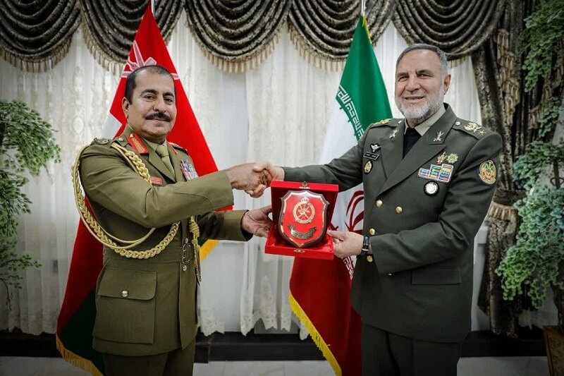 دیدار فرماندهان نیروی زمینی ارتش ایران و سلطنت عمان