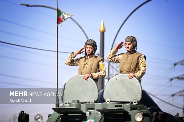 مراسم رژه نیروهای مسلح در استان زنجان