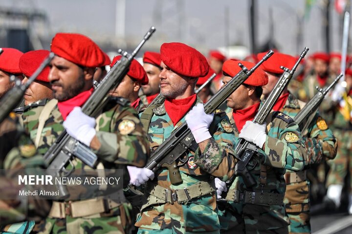 مراسم رژه نیروهای مسلح در استان زنجان