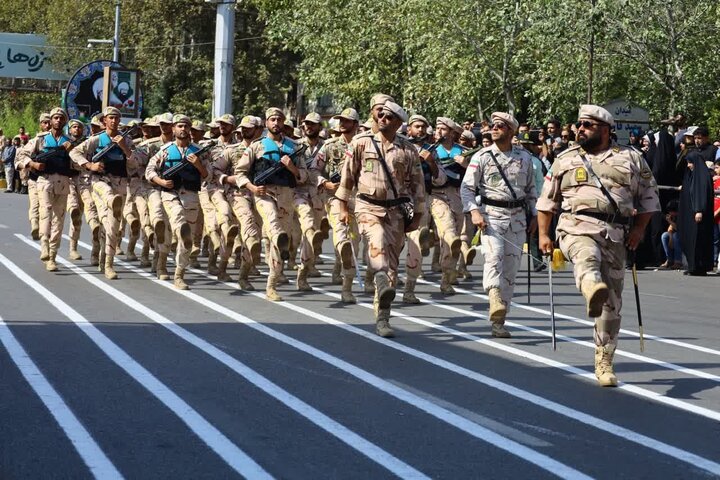 رژه نیروهای مسلح در مازندران