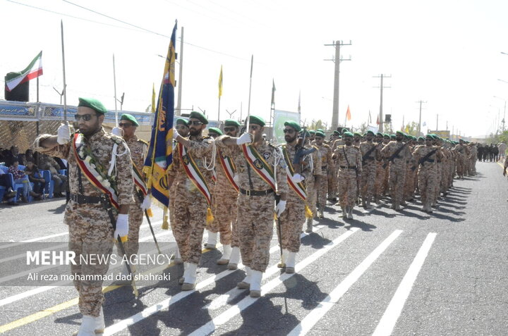 مراسم رژه نیروهای مسلح در استان سیستان و بلوچستان