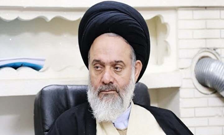  آیت الله حسینی بوشهری  حمله به نمازگزاران مسجد سجاس را محکوم کرد