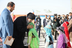 ایران میں تعلیمی سال کے آغاز کے موقع پر اسکولوں میں تقریب، صدر رئیسی کی شرکت