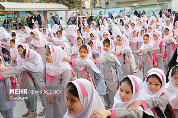 هدف گذاری ۱۹ میلیارد تومانی برای حمایت تحصیلی دانشآموزان قمی