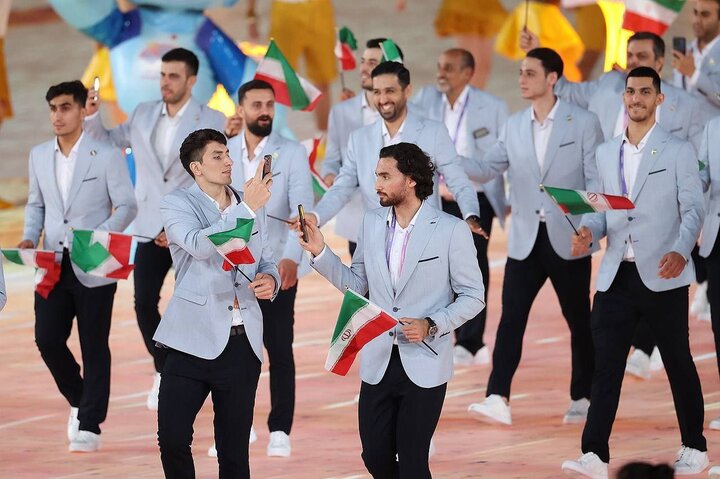 رژه کاروان ورزش ایران در افتتاحیه نوزدهمین دوره بازیهای آسیایی