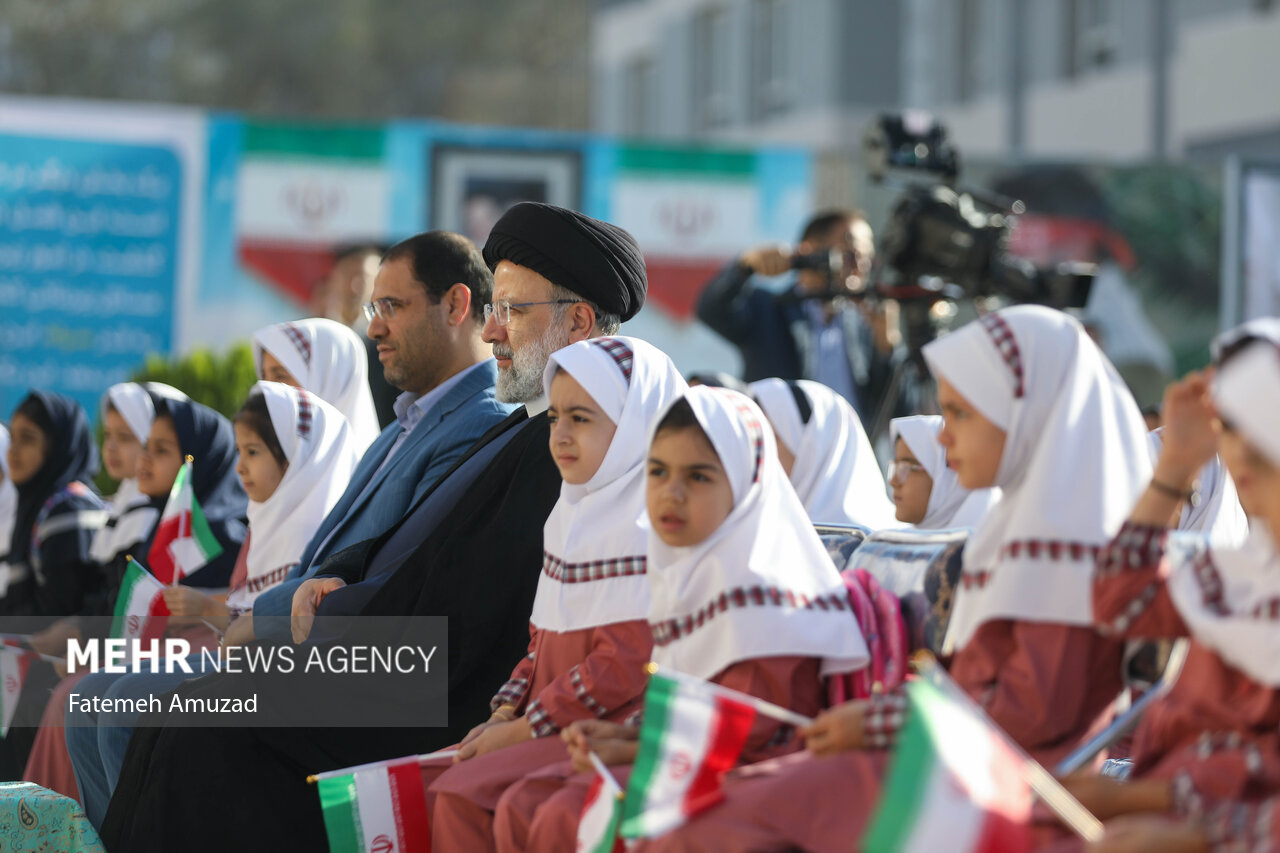 حضور علم اندوزان در مدارس سراسر استان تهران/«مهر مهدوی» آغاز شد