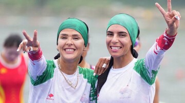 Iran women rowers