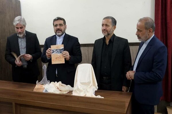 یک وجب از خاک وطن را در هشت سال دفاع مقدس به دشمن ندادیم