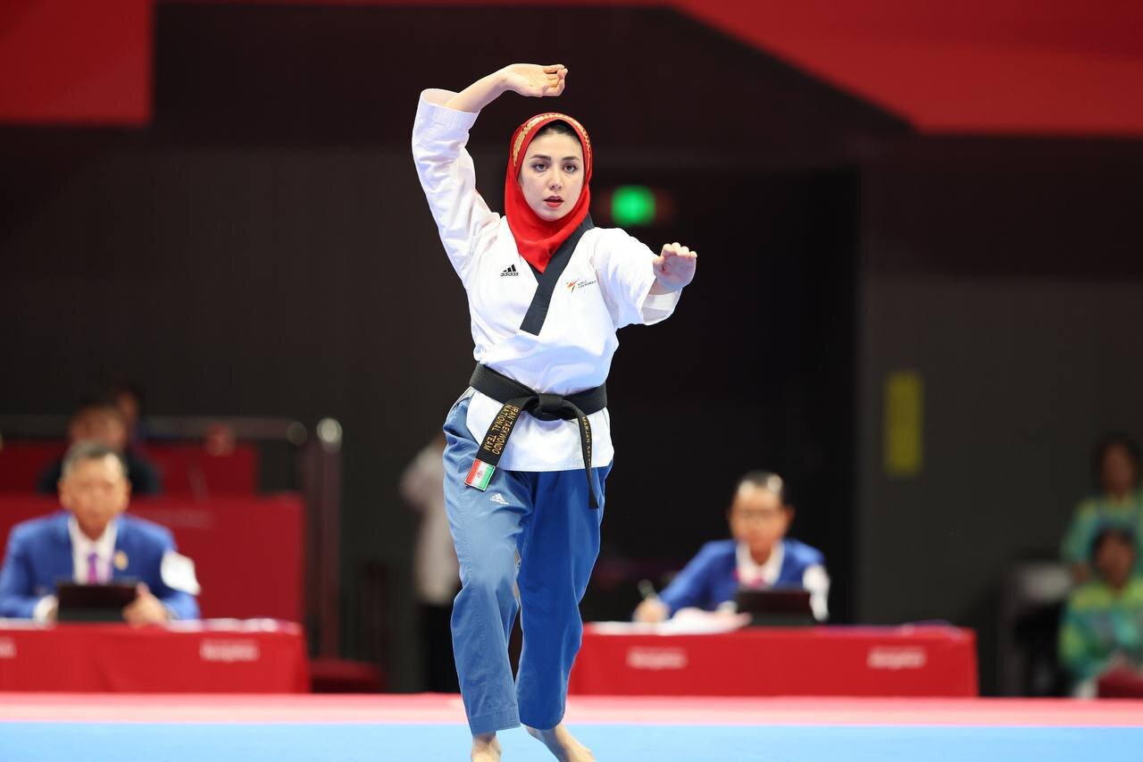 بیوگرافی مرجان سلحشوری - Marjan Salahshouri