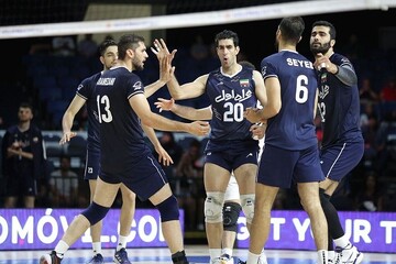 Iran volleyball team advances to final by beating Qatar