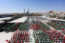 مسجد مقدس جمکران میں ایرانی افواج کا امام زمانہ(عج) سے تجدید عہد، مشترکہ پریڈ کا انعقاد