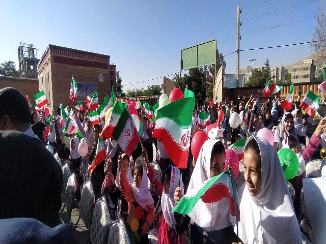 شادترین مهر ایران را برای دانشآموزان برگزار میکنیم