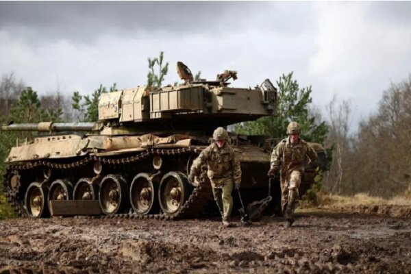 ABD: İlk Abrams tankları Ukrayna'ya ulaştırıldı