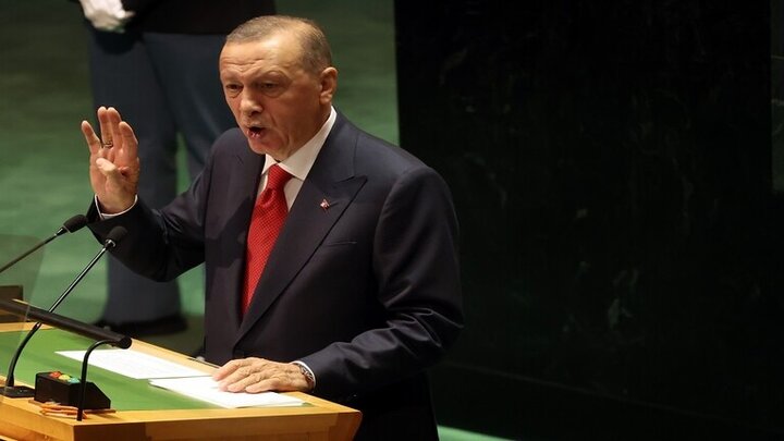 أردوغان يشيد بالعلاقات التركية الأذرية ويؤكد أن خط أنابيب "إغدير-ناخيتشيفان" سيمد أوروبا بالغاز