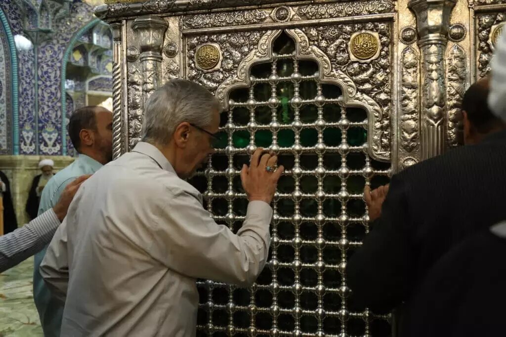 «سرلشکر باقری» حرم حضرت معصومه(س) را زیارت کرد