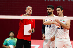 عطایی کتابچه‌ توجیهات داشت/ والیبال ایران با جوانان هم قهرمان آسیا می‌شد