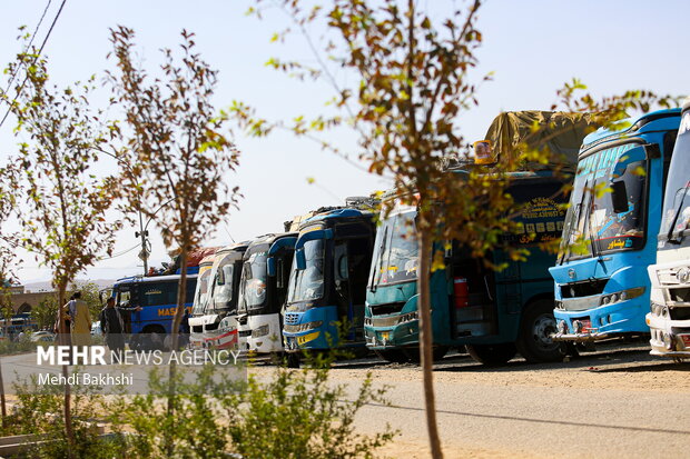 حضور زائران پاکستانی در قم