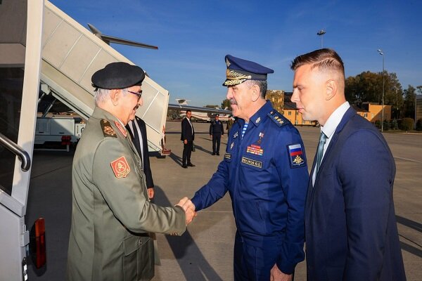 Khalifa Haftar arrives in Russia for a visit Tuesday