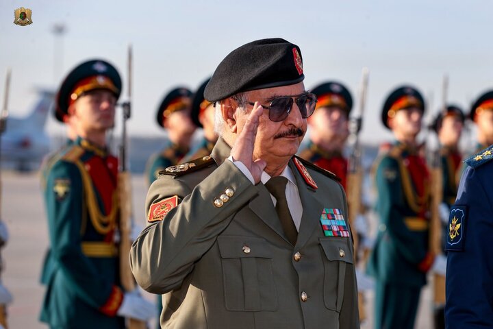 «خلیفه حفتر» وارد روسیه شد