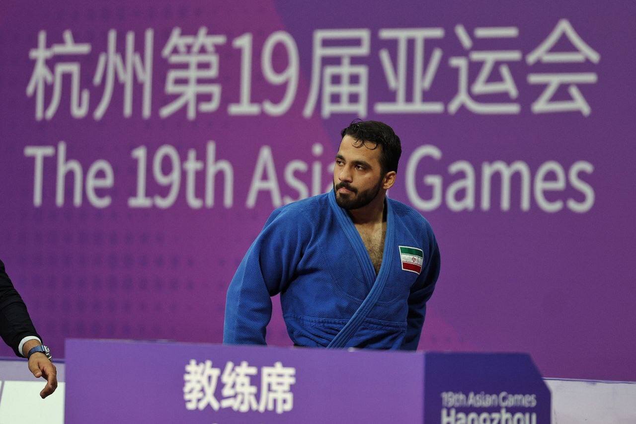 همبستگی سیاسی و اجتماعی مردم در شرایط فعلی کلید پیروزی است