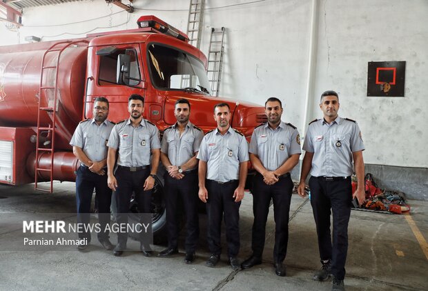 بازدید دانش آموزان از سازمان آتش نشانی و خدمات ایمنی شهرستان آمل