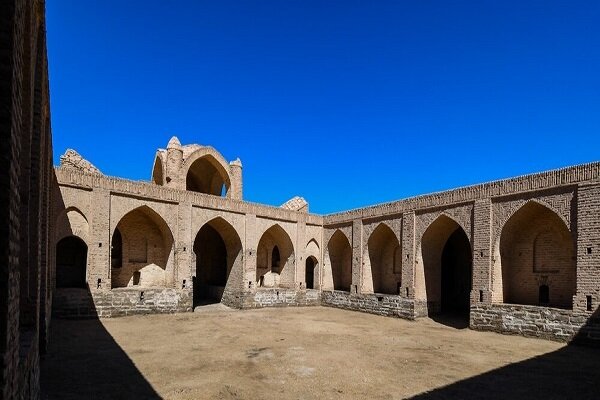 کاروانسرای «چهل پایه»میراثی در دل یک روستای کهن