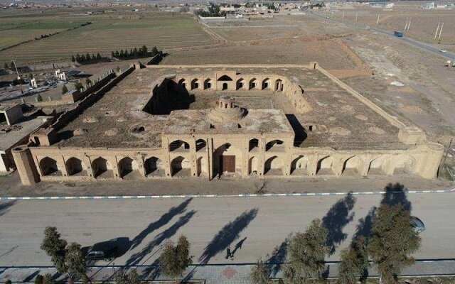 «باغ شیخ» ساوه بزرگترین کاروانسرای باستانی ایران