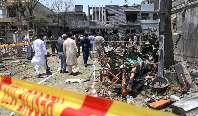 8 killed in rocket launcher shell explosion in Pakistan